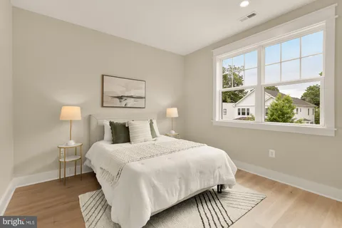 $2,350,000 | 923 17th Street South, Arlington, VA 22202