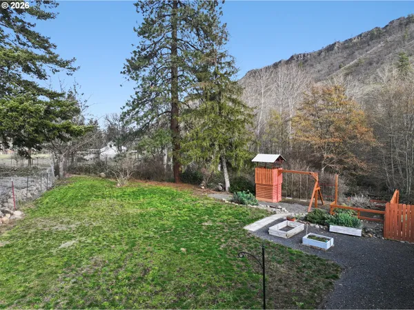 $574,900 | 6572 Reservoir Road, The Dalles, OR 97058