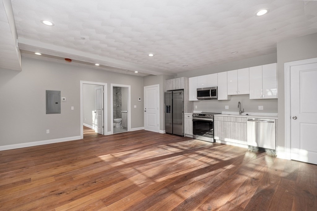 119-121 Addison Street, Unit 5 Boston, MA 02128 - Photo 4 of 10 Gallery Image 4