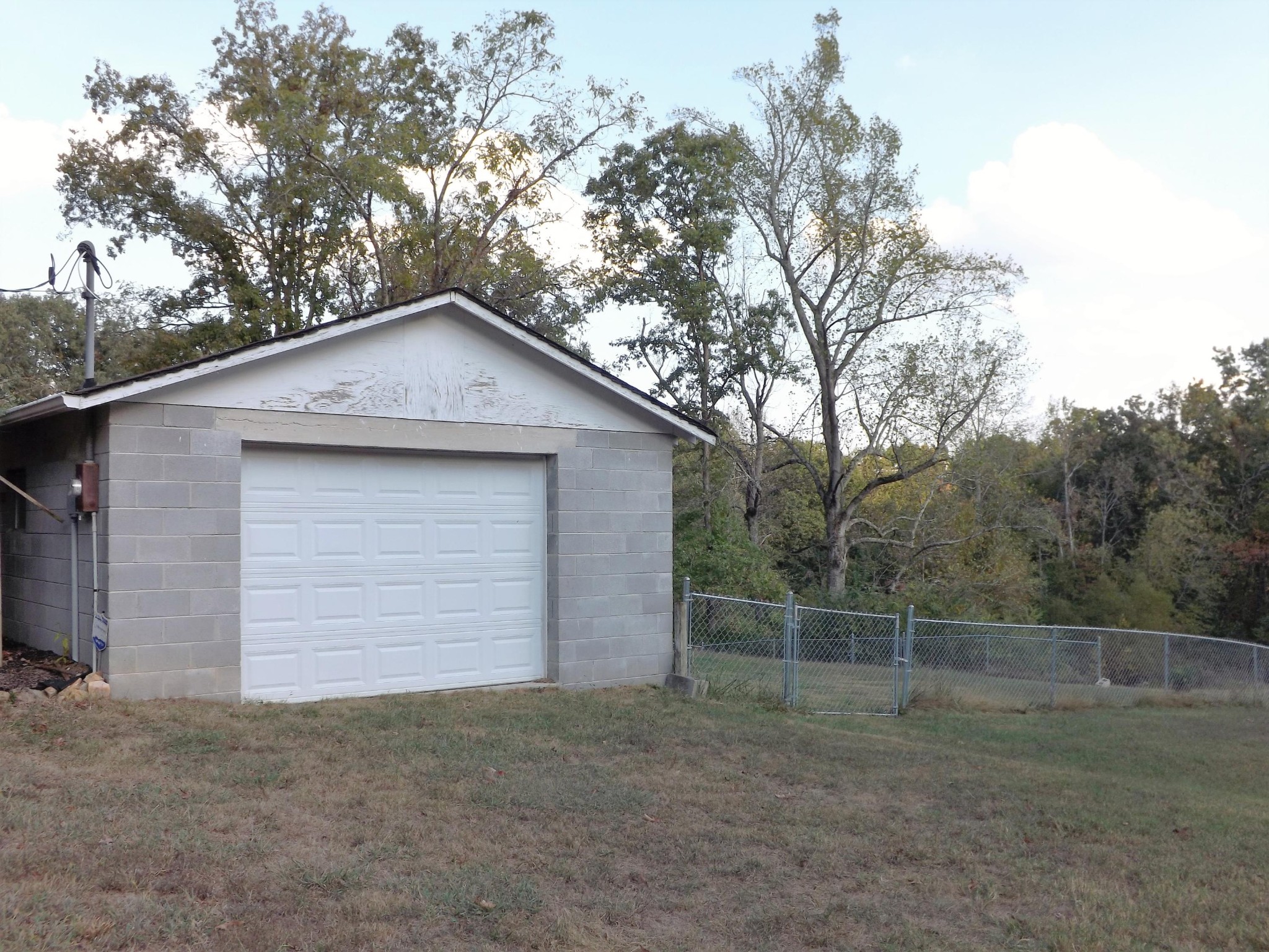 539 West Creston Road Crossville, TN 38571 - Photo 15 of 17 a house with trees in the background
