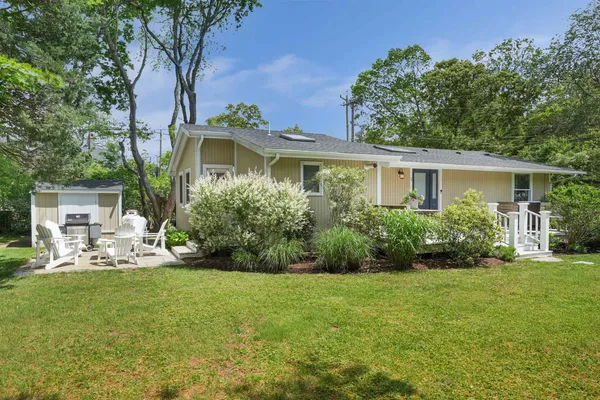 $1,155,000 | 3 Kims Way, Oak Bluffs, MA 02557
