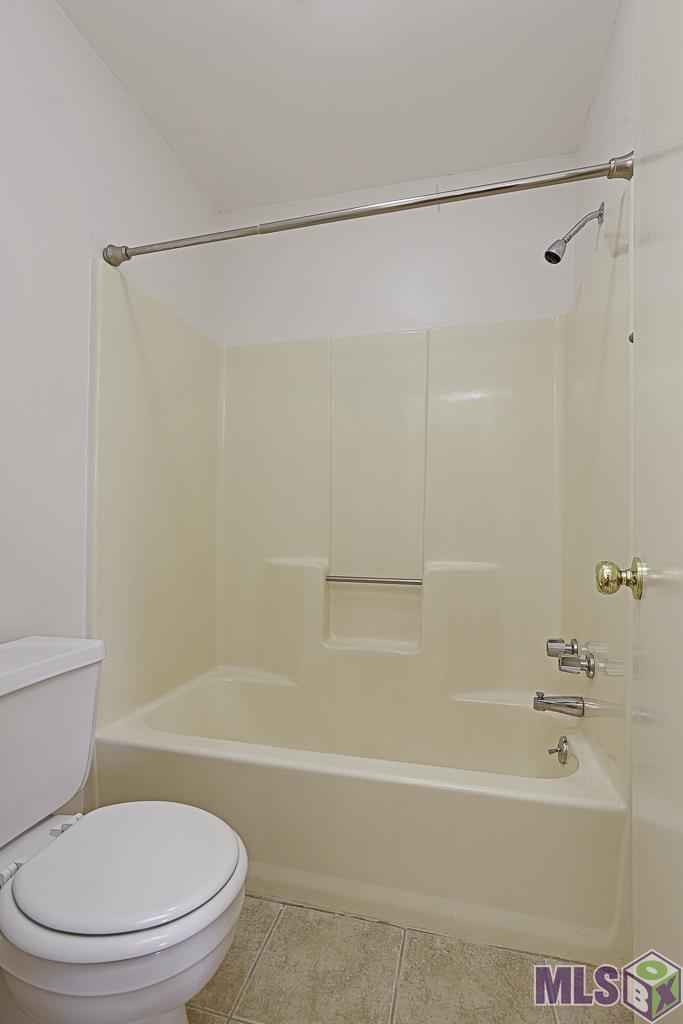 972 Ridgepoint Court, Unit 972 Baton Rouge, LA 70810 - Photo 11 of 23 Gallery Image 11