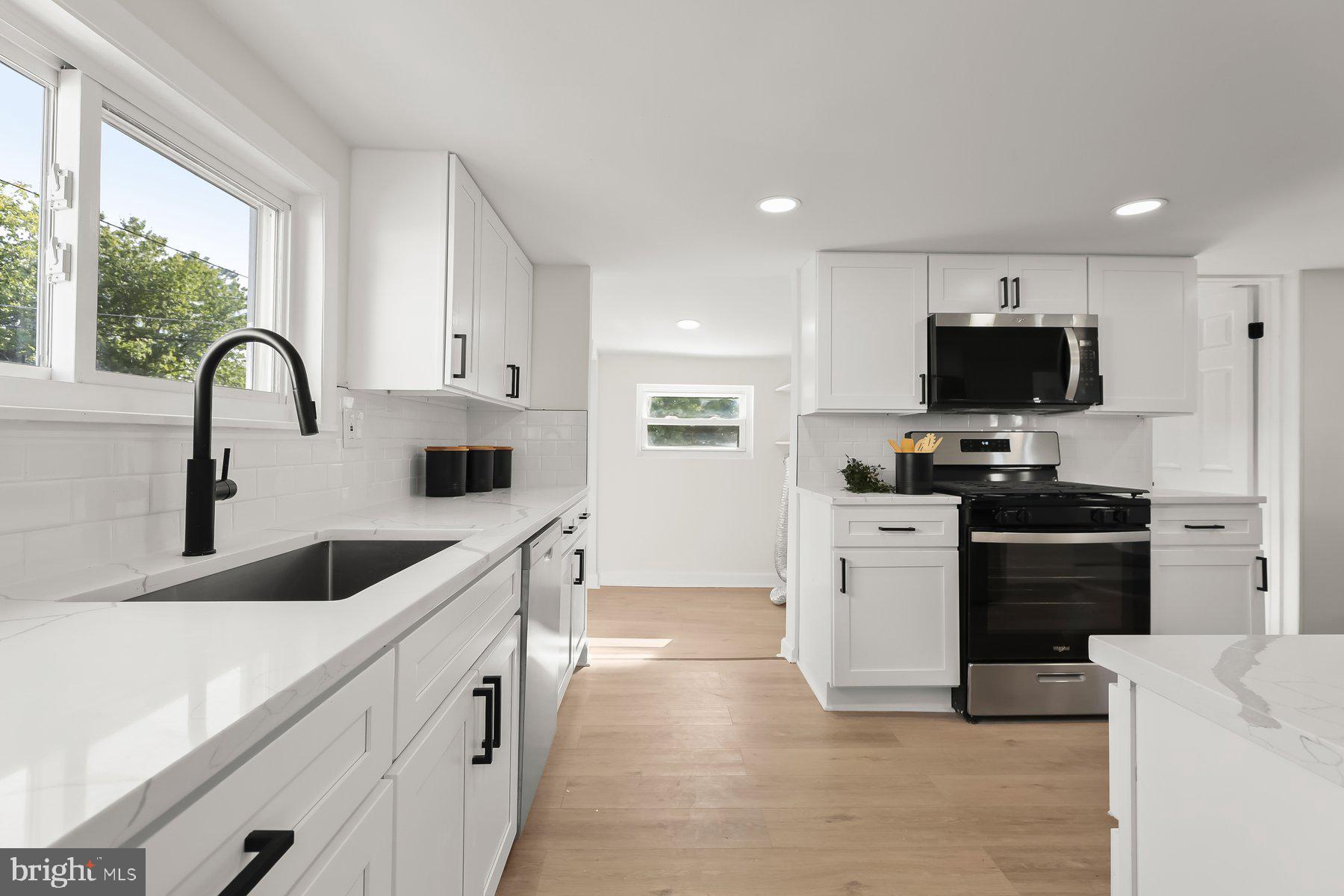 8215 Bon Air Road Baltimore, MD 21234 - Photo 9 of 34 Gallery Image 9