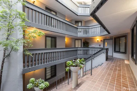 $949,000 | 1818 Broadway, Unit 206, San Francisco, CA 94109