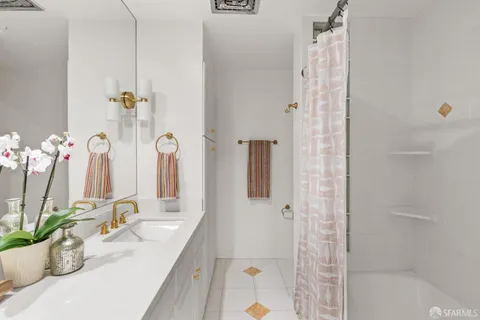 $949,000 | 1818 Broadway, Unit 206, San Francisco, CA 94109