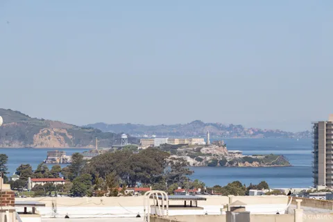 $949,000 | 1818 Broadway, Unit 206, San Francisco, CA 94109