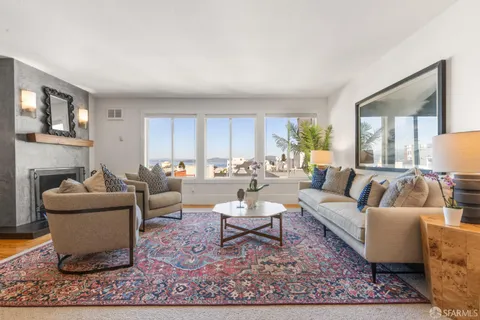$949,000 | 1818 Broadway, Unit 206, San Francisco, CA 94109