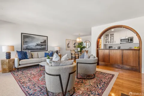 $949,000 | 1818 Broadway, Unit 206, San Francisco, CA 94109