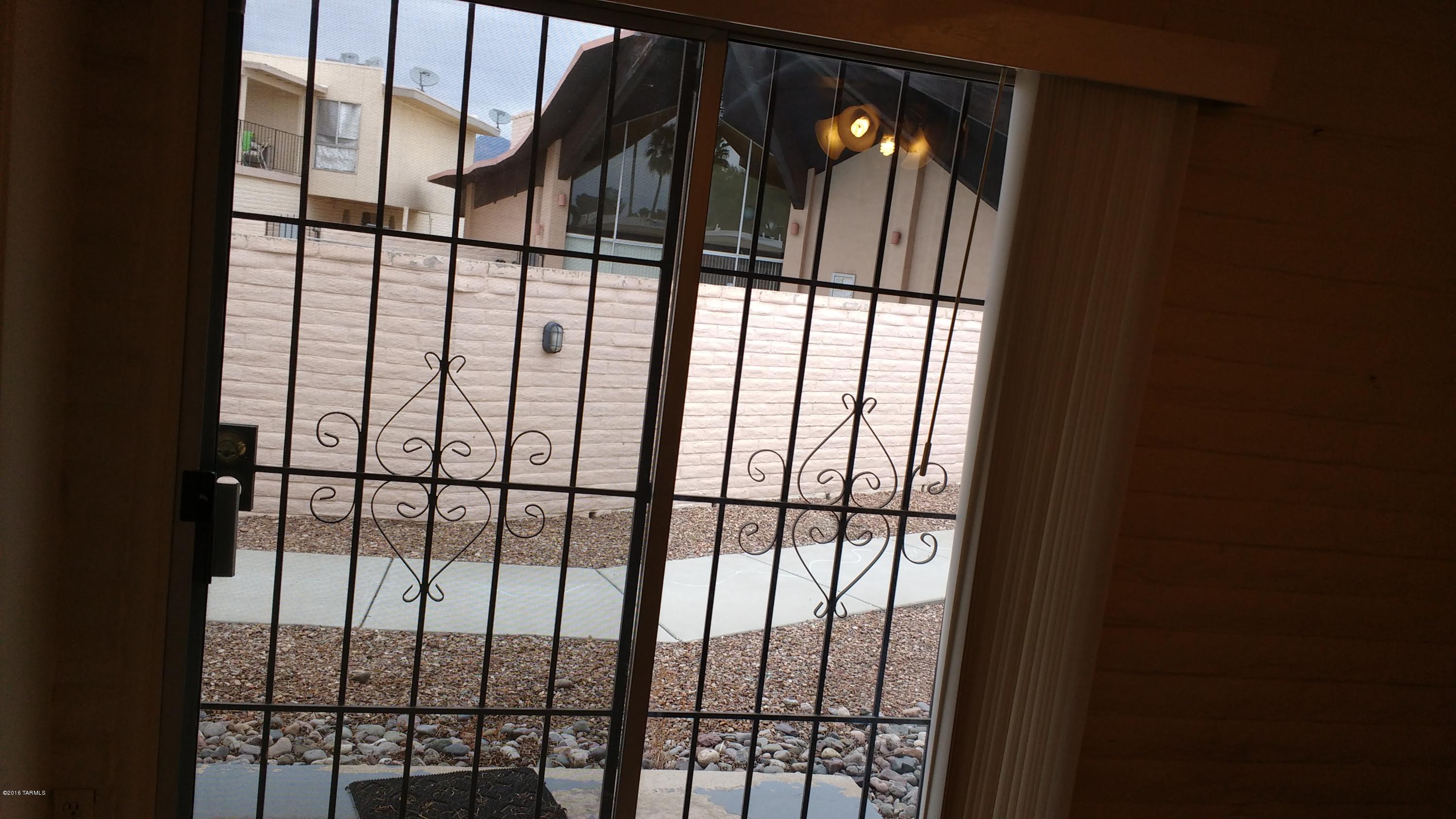 8721 East Ridge Terrace Tucson, AZ 85710 - Photo 11 of 27 Gallery Image 11