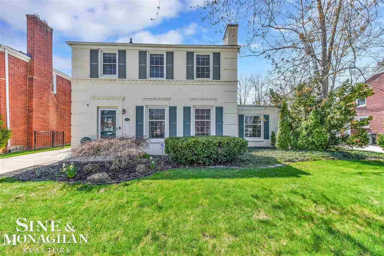 1713 Broadstone Road Grosse Pointe Woods, MI 48236 - Photo 2 of 41