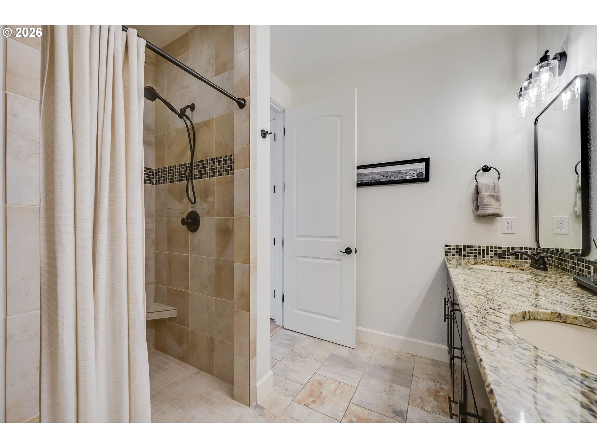 5313 Northwest Goodwin Loop Camas, WA 98607 - Photo 17 of 38 Bathroom