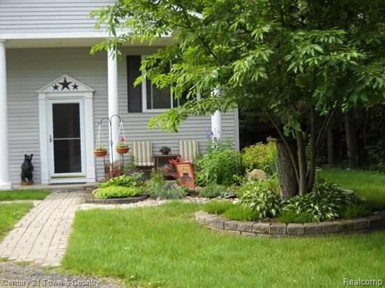 4801 Whipple Lake Road Clarkston, MI 48348 - Photo 19 of 25 MORE PERENNIAL GARDENS
