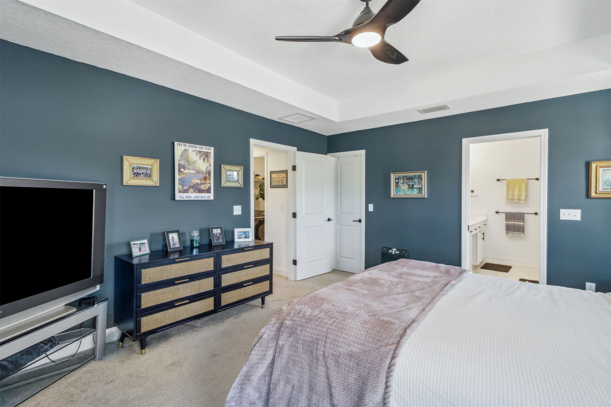 213 Daydream Avenue Yulee, FL 32097 - Photo 20 of 40 a bedroom with bed and furniture