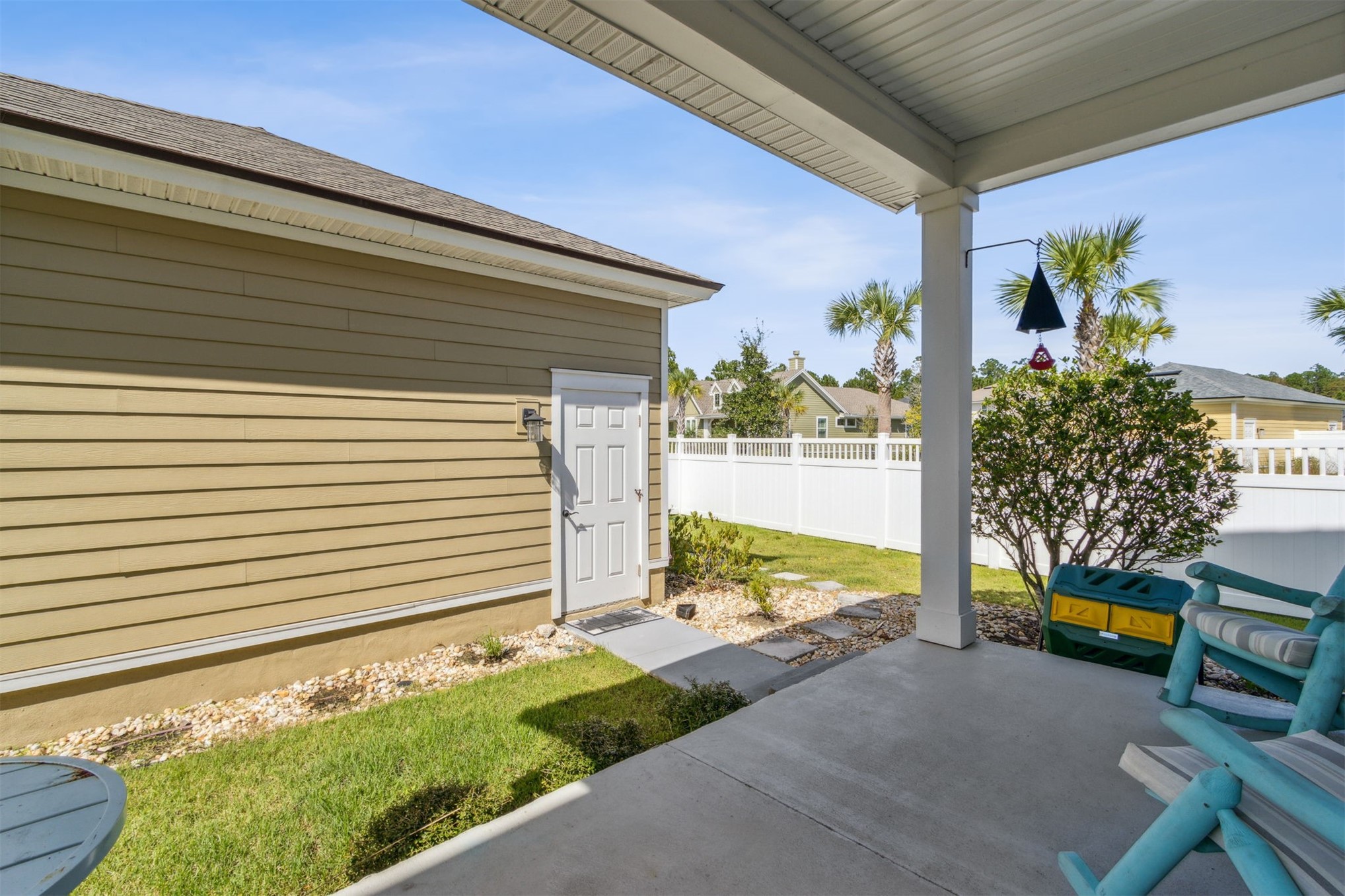 213 Daydream Avenue Yulee, FL 32097 - Photo 30 of 40 a view of a back yard of the house