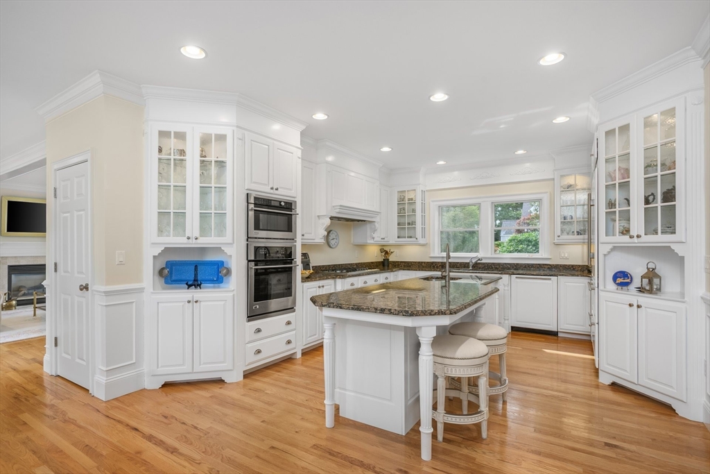 55 Shoestring Bay Road Mashpee, MA 02649 - Photo 10 of 25