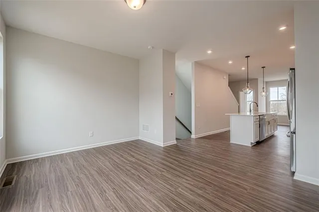 $2,550 | 1444 Creekside Circle Northwest, Atlanta, GA 30318