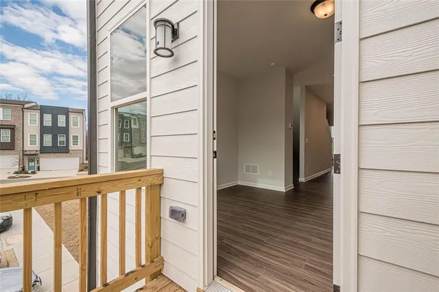 $2,550 | 1444 Creekside Circle Northwest, Atlanta, GA 30318