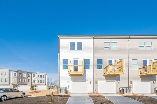 $2,550 | 1444 Creekside Circle Northwest, Atlanta, GA 30318