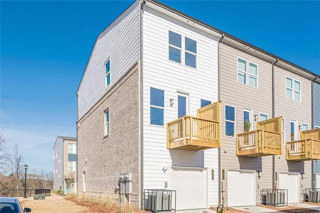 $2,550 | 1444 Creekside Circle Northwest, Atlanta, GA 30318