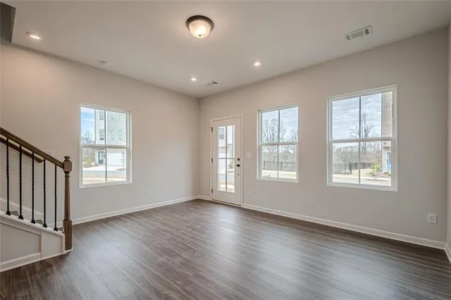 $2,550 | 1444 Creekside Circle Northwest, Atlanta, GA 30318