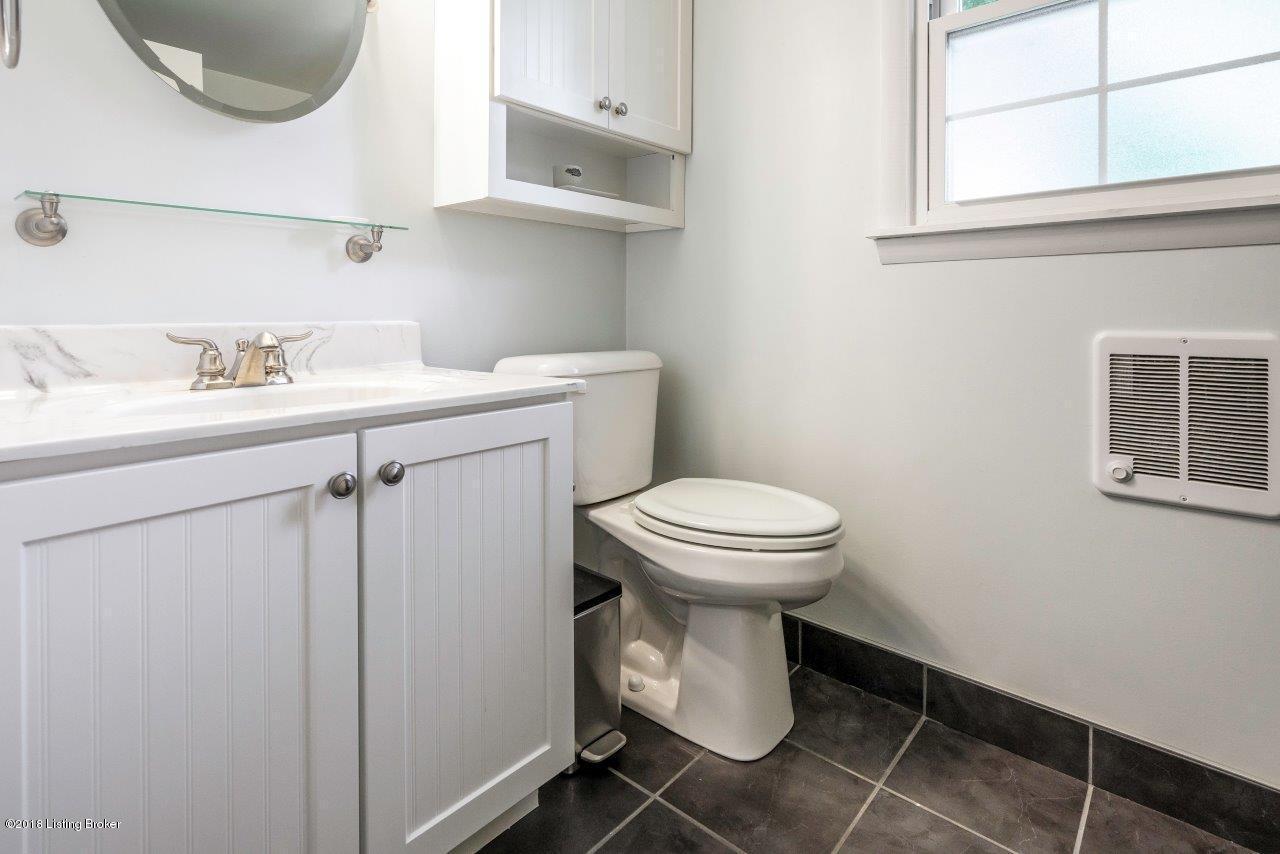4208 Winchester Road Louisville, KY 40207 - Photo 15 of 37 Master Bath