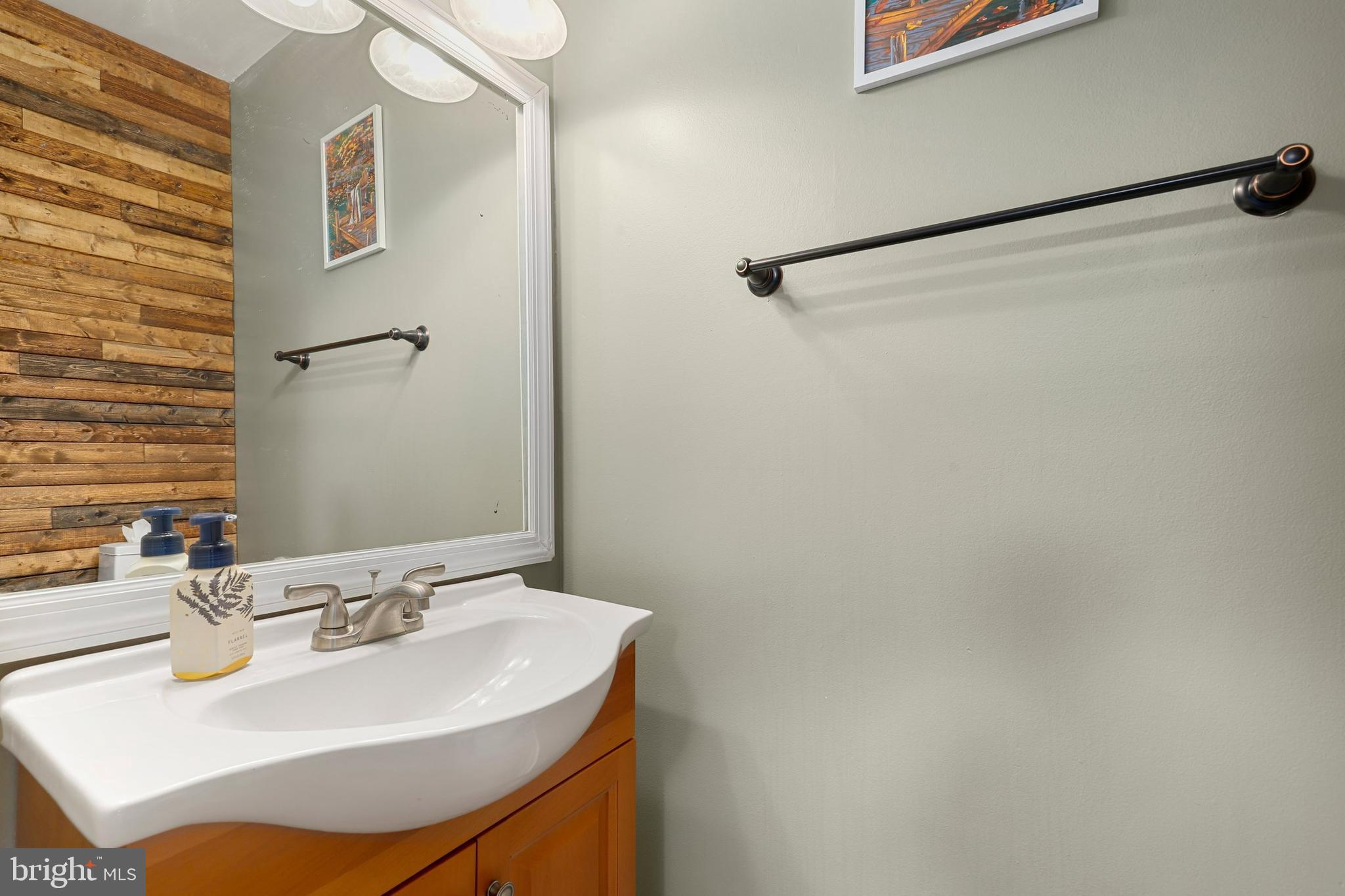 14513 Golden Oak Road Centreville, VA 20121 - Photo 4 of 31 Gallery Image 4
