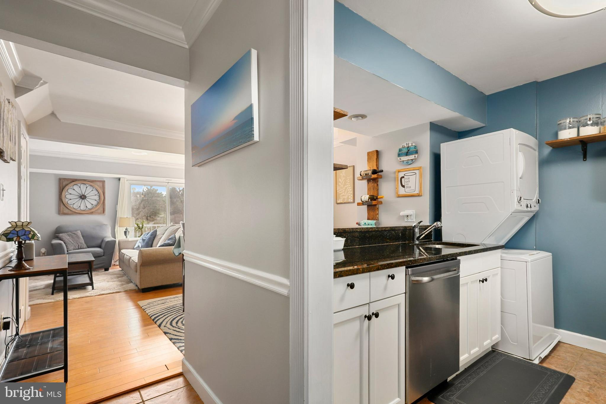 14513 Golden Oak Road Centreville, VA 20121 - Photo 5 of 31 Gallery Image 5
