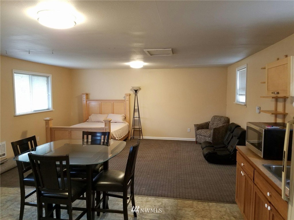 263 West Bartlett Road Lynden, WA 98264 - Photo 20 of 25