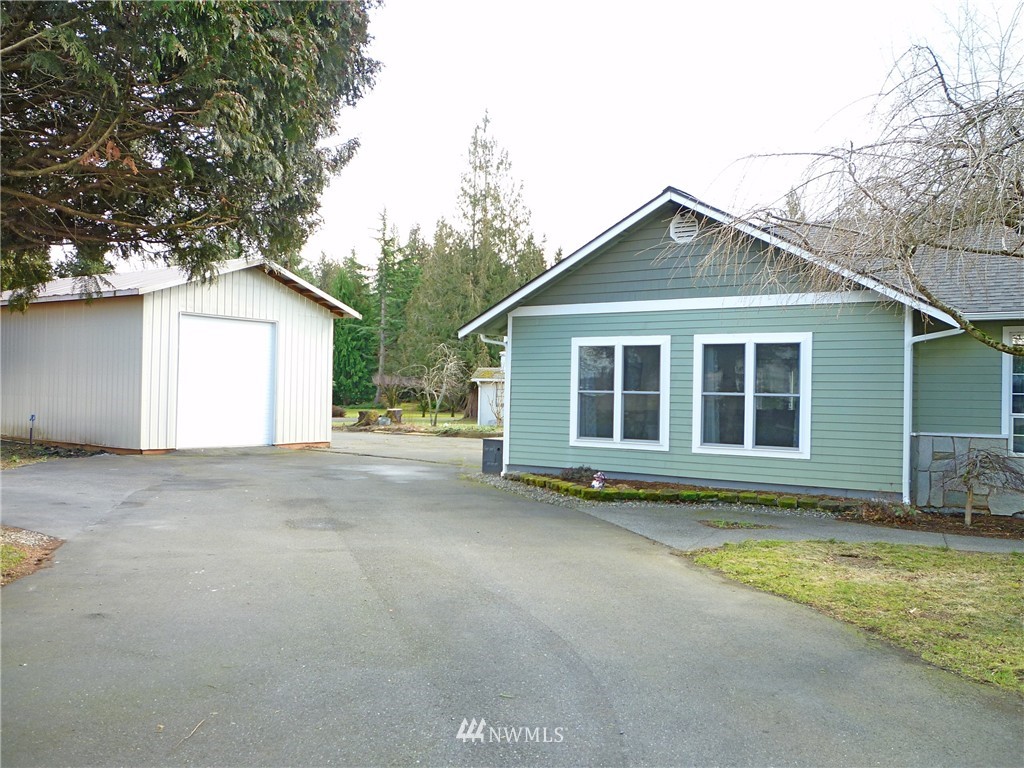 263 West Bartlett Road Lynden, WA 98264 - Photo 3 of 25