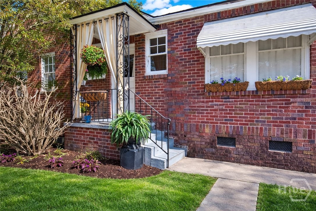 301 East 56th Street Savannah, GA 31405 - Photo 29 of 47 This image has been virtually staged.