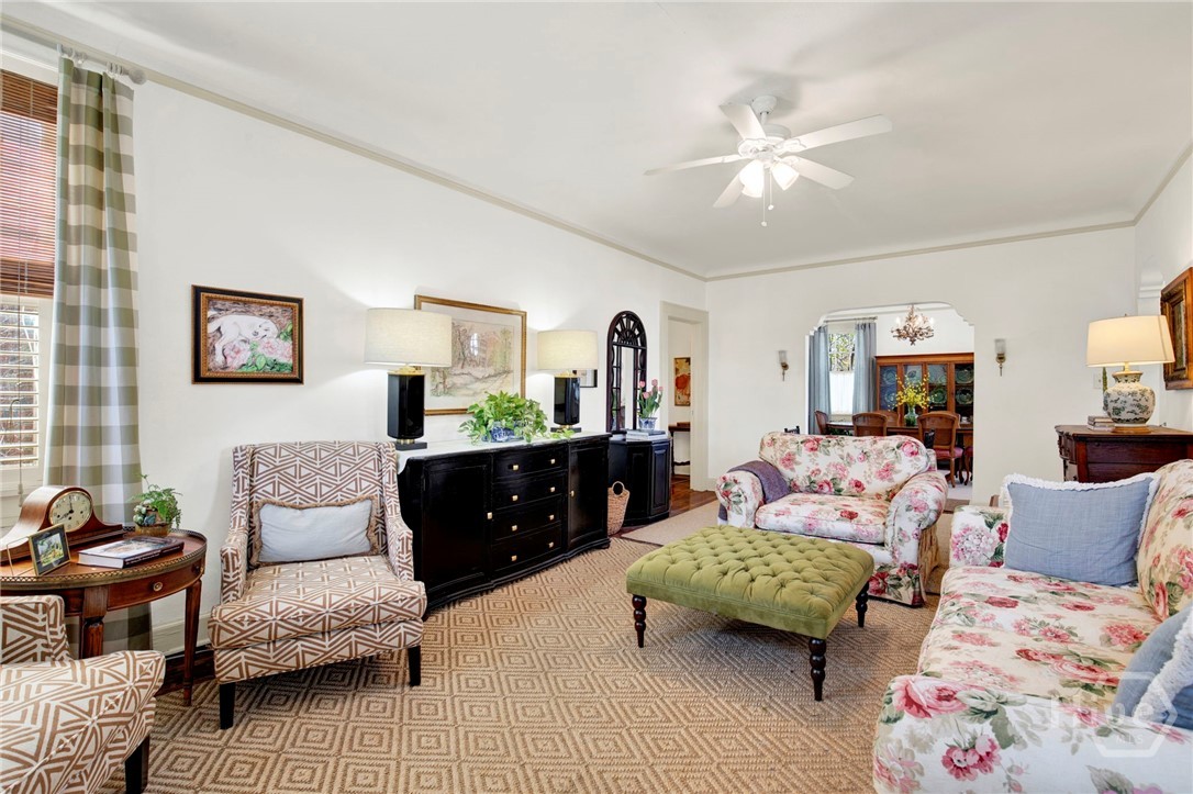 301 East 56th Street Savannah, GA 31405 - Photo 8 of 47