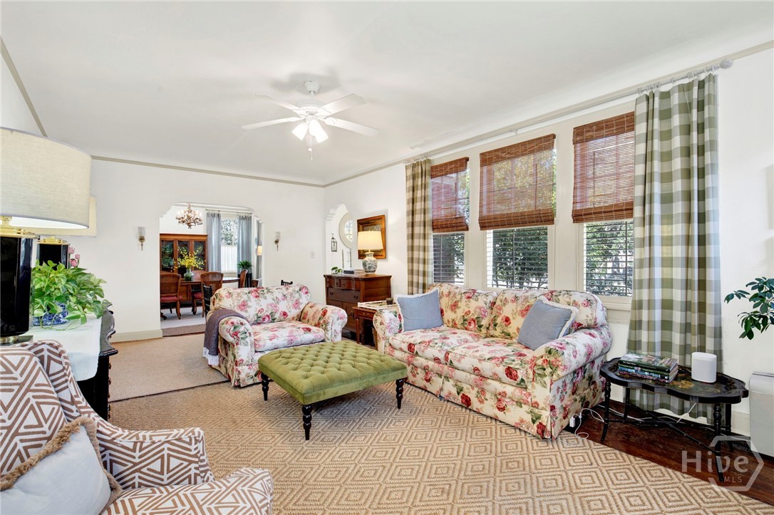 301 East 56th Street Savannah, GA 31405 - Photo 9 of 47