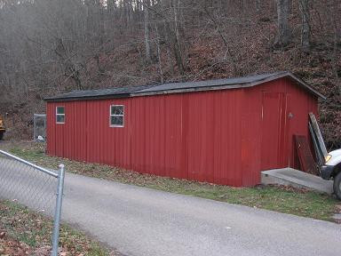 505 Old Field Branch Road Manchester, KY 40962 - Photo 9 of 15 Garage