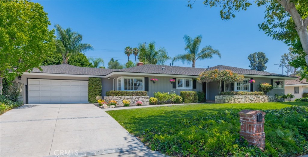 733 Virginia Road Fullerton, CA 92831 - Photo 4 of 41