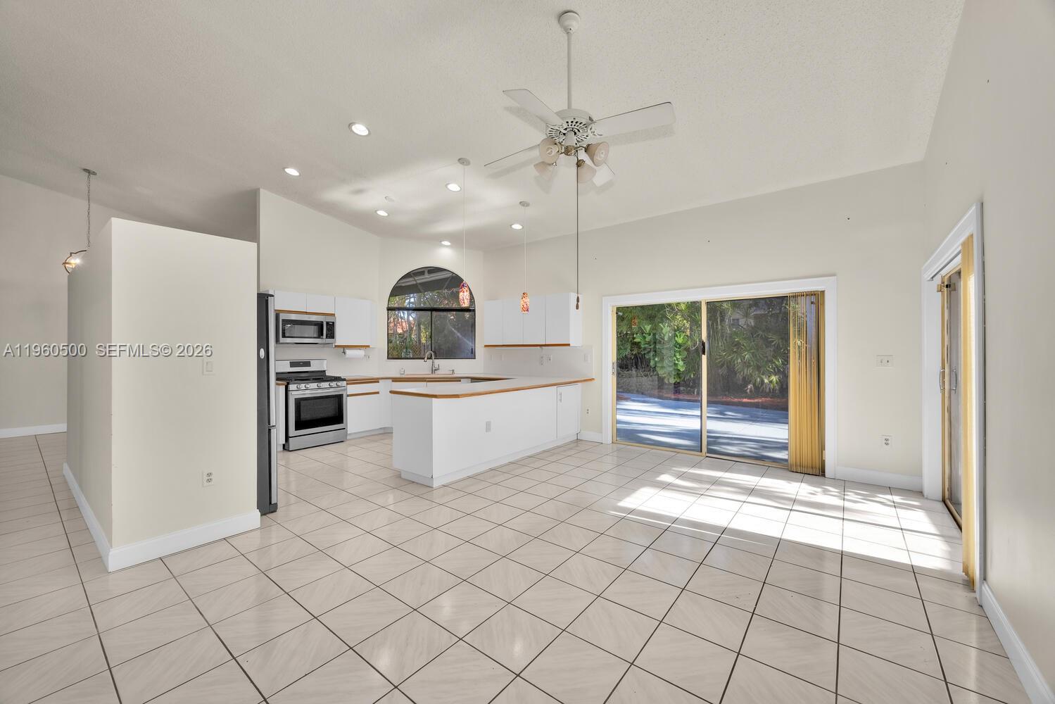 10635 Southwest 158th Place Miami, FL 33196 - Photo 9 of 29