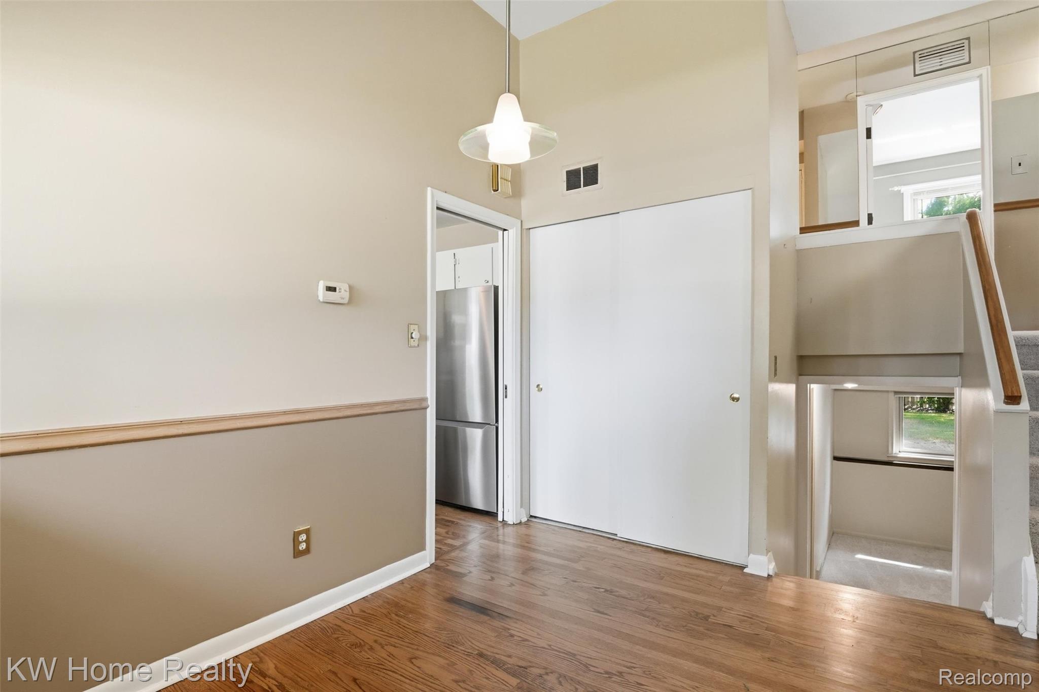 23664 Power Road Farmington, MI 48336 - Photo 10 of 61 12-DSC06564.jpg