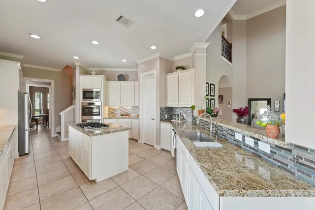 $883,500 | 3100 Richard Lane, Friendswood, TX 77546