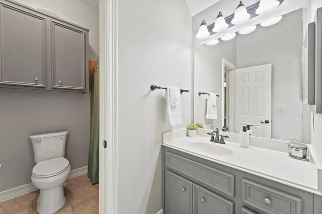 $883,500 | 3100 Richard Lane, Friendswood, TX 77546