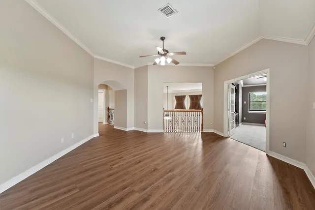 $883,500 | 3100 Richard Lane, Friendswood, TX 77546