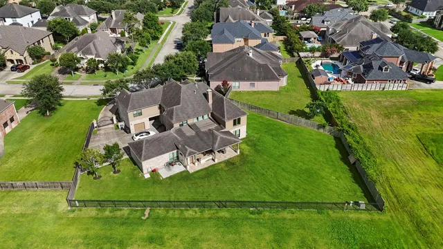 $883,500 | 3100 Richard Lane, Friendswood, TX 77546