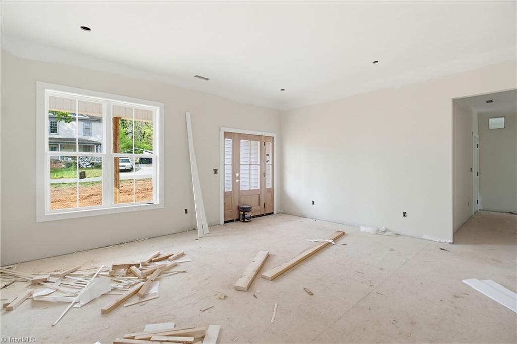 340 College Street Rural Hall, NC 27045 - Photo 6 of 28