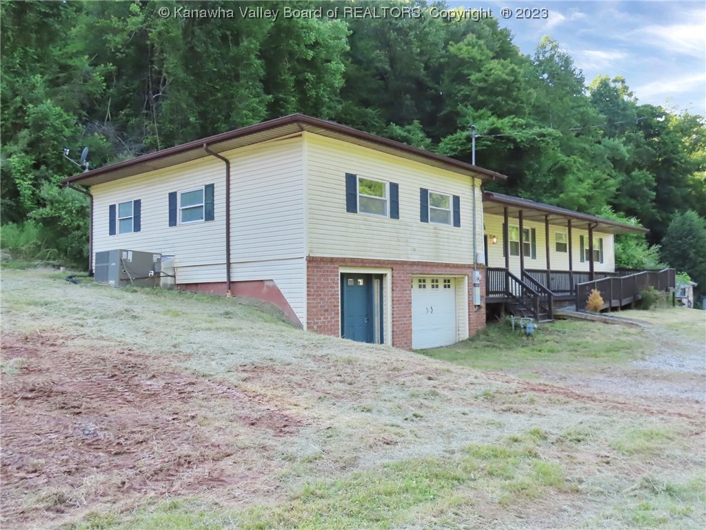 4815 Big Tyler Road Charleston, WV 25313 - Photo 3 of 26 Gallery Image 3