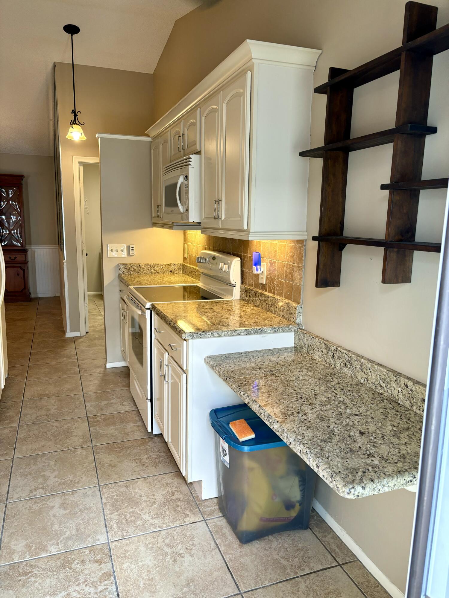 9105 Southwest 22nd Street, Unit D Boca Raton, FL 33428 - Photo 8 of 17 IMG_0430