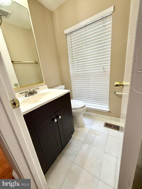 8074 Sebon Drive Vienna, VA 22180 - Photo 11 of 23