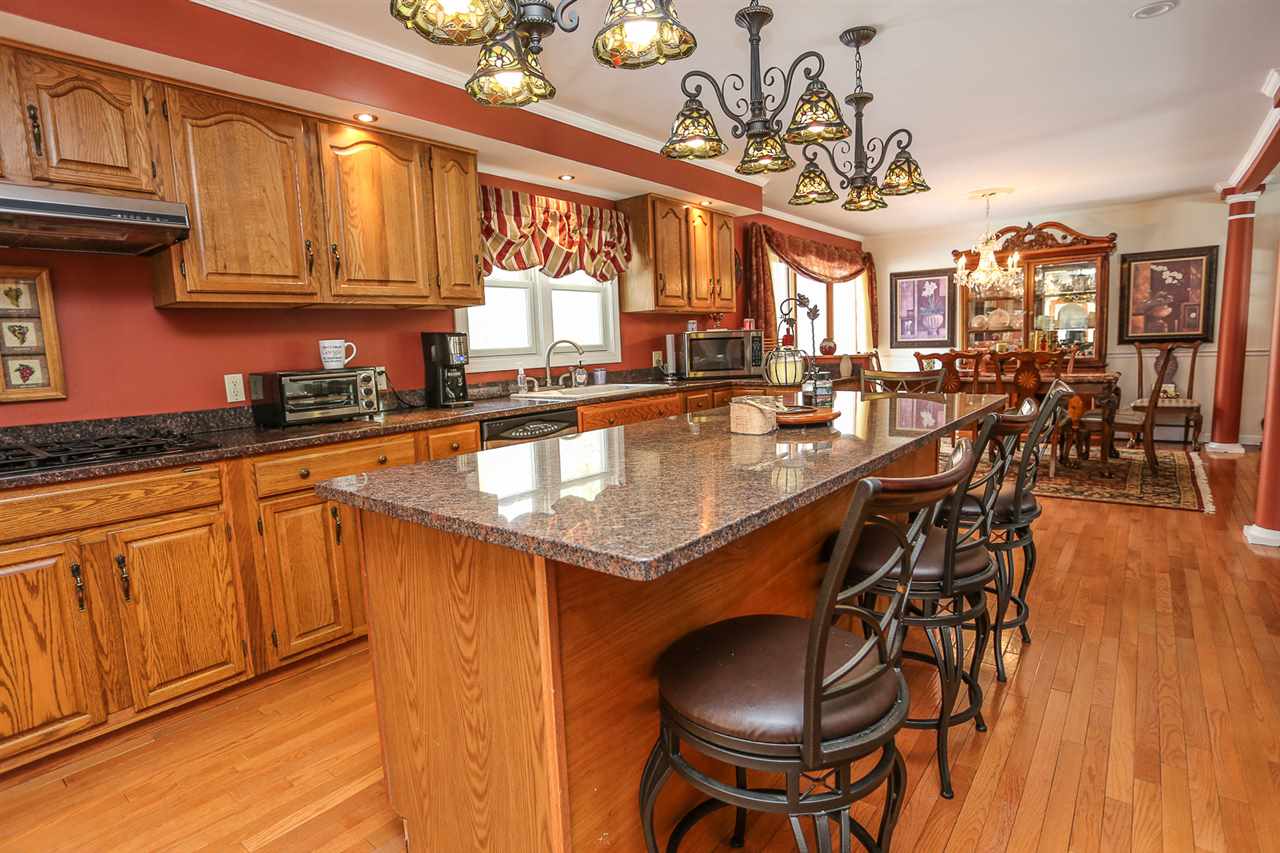 2 Meadowcrest Road Hooksett, NH 03106 - Photo 6 of 39