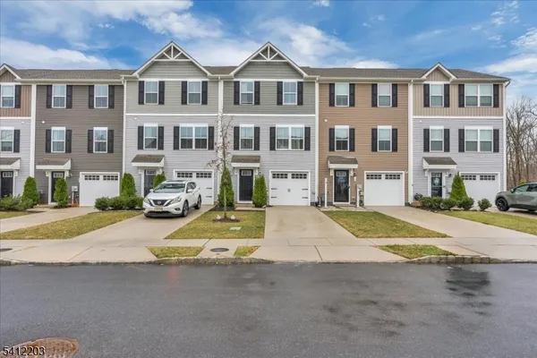 $339,000 | 79 Burr Street, Williamstown, NJ 08094