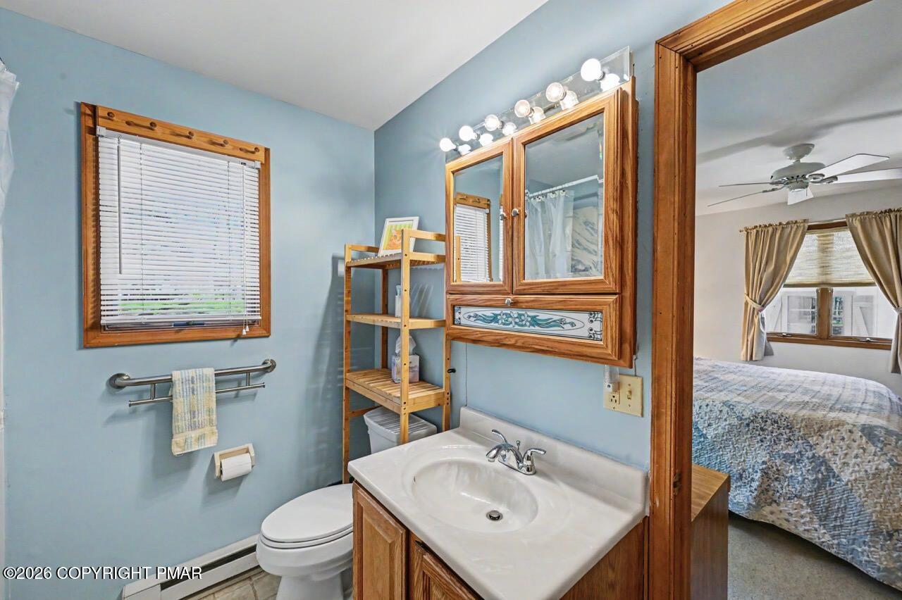 1146 Deer Trail Road Pocono Pines, PA 18350 - Photo 12 of 21 1st Floor Bath