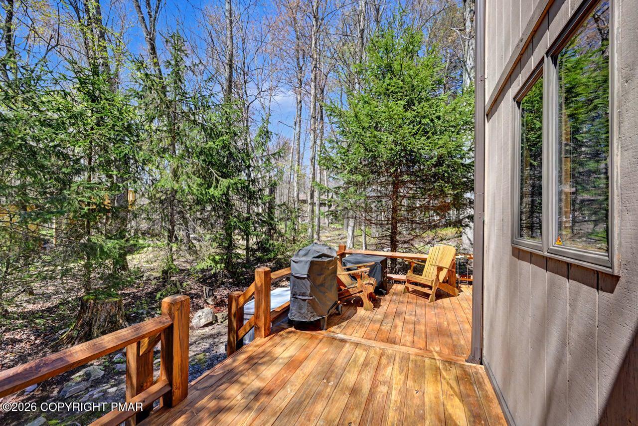 1146 Deer Trail Road Pocono Pines, PA 18350 - Photo 20 of 21 Deck