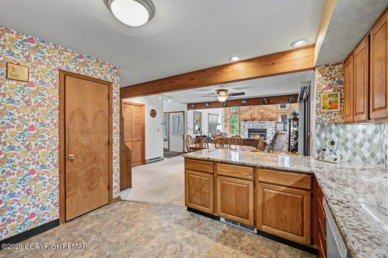 1146 Deer Trail Road Pocono Pines, PA 18350 - Photo 6 of 21 Kitchen