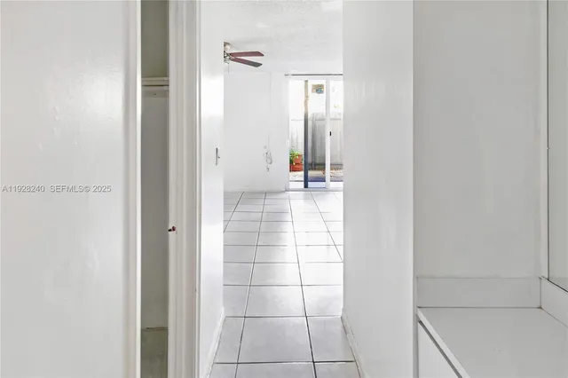 $1,735 | 10000 Northwest 80th Court, Unit 2162, Hialeah Gardens, FL 33016